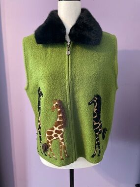 Green Wool Vest with Black Fur Collar and Giraffe Embroidery